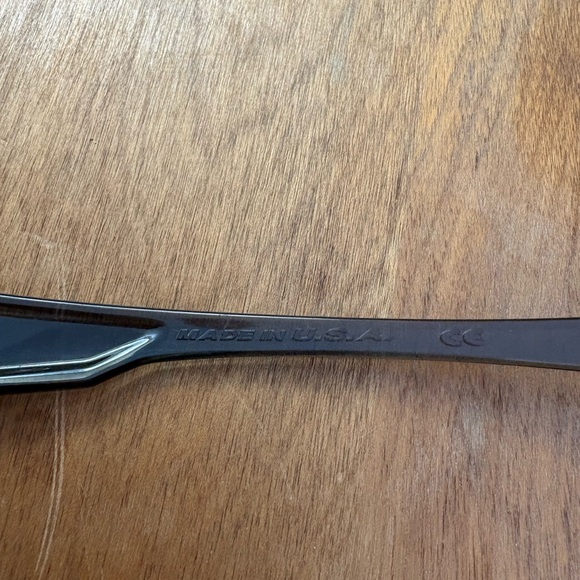 Oakley Retro Black Sunglasses - Picture 5 of 5